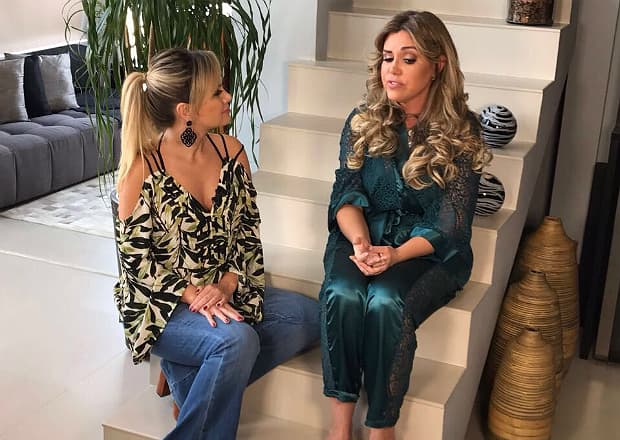 Tendo perdido os movimentos de metade do rosto, Renata Banhara afirma ter pensado em se matar