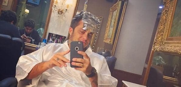 Thammy Miranda aparece com novo visual por conta do trabalho