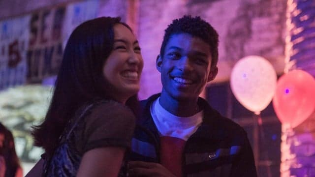 "Malhação - Viva as diferenças" Tina e Anderson se beijam