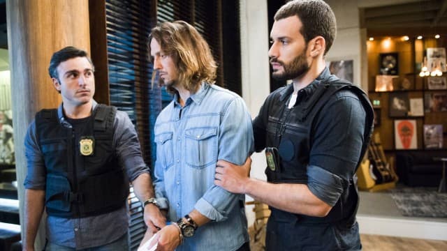 "Rock Story": Gui é preso e Diana arma contra Lázaro