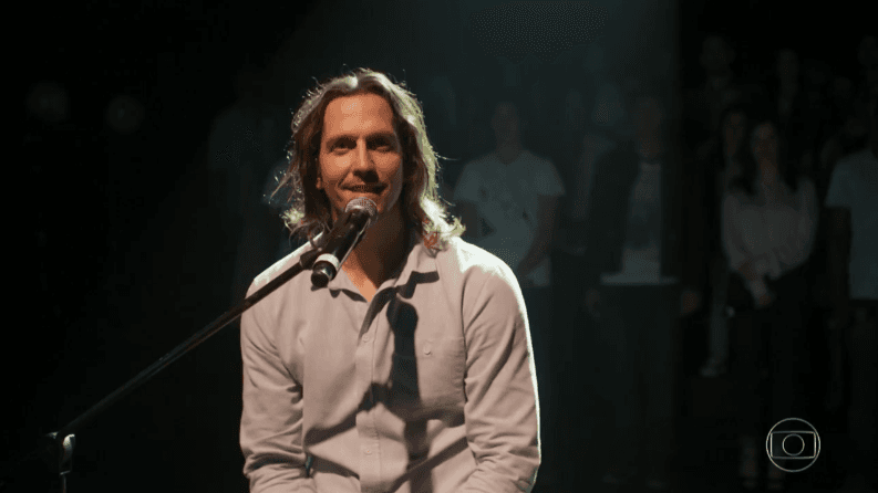 Vladimir Brichta (Gui) em cena final de "Rock Story" (Foto: Reprodução/Globo)