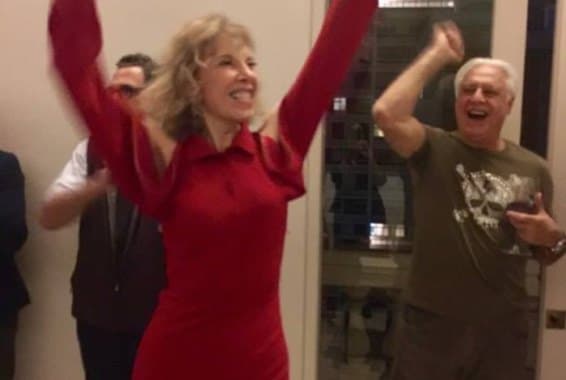 Marília Gabriela comemora aniversário ao lado de amigos famosos; veja quem foi à festa