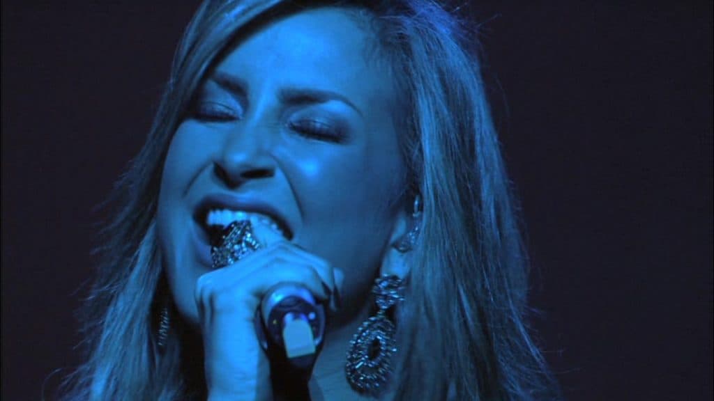Claudia Leitte troca o nome artístico e vira piada na web