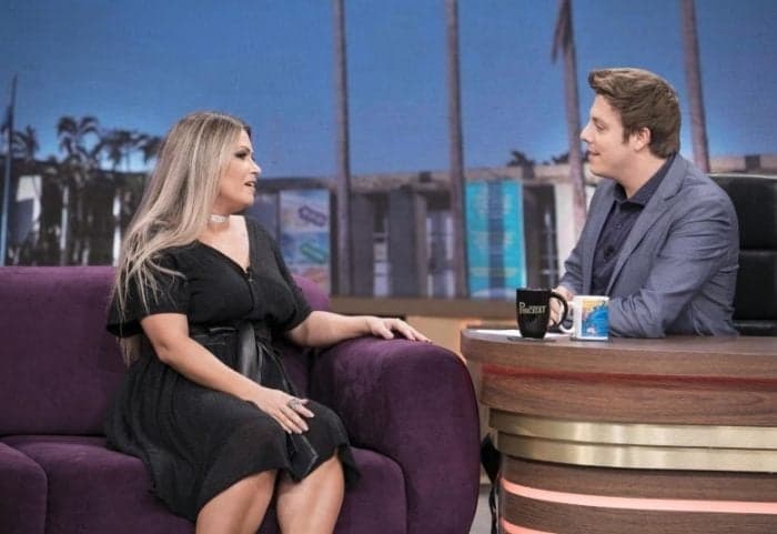 Após engordar 20kg, Fani Pacheco vê o cachê despencar e reclama na TV