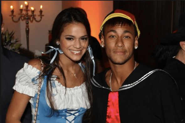 Bruna Marquezine revela curiosidade sobre Neymar