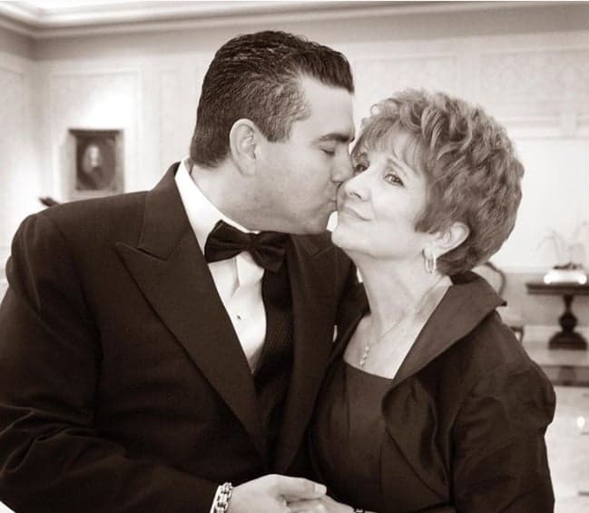 Morre mãe de apresentador Buddy Valastro da Record