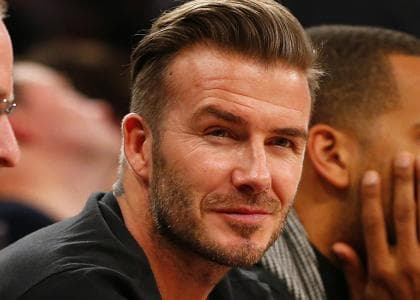 David Beckham beija a filha na boca e causa a maior polêmica