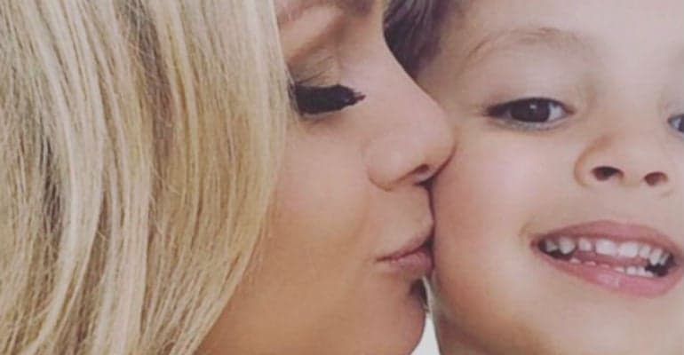 Eliana homenageia o filho Eliana homenageia o filho