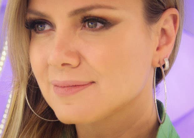 Ainda internada, Eliana lamenta: "Saudade de sentir o sol"