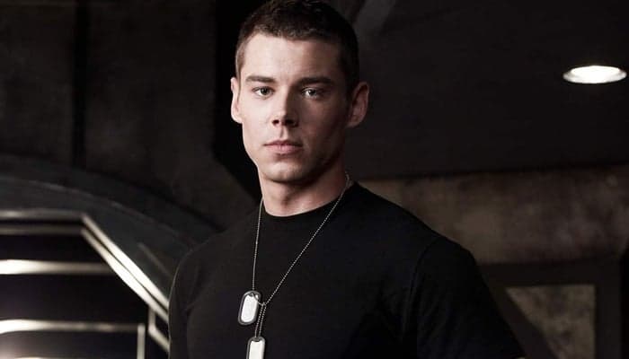Ator de "Sense8" revela por que a série foi cancelada pela Netflix