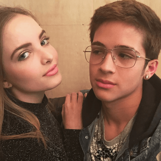 João Guilherme posa com desafeto de Larissa Manoela no Dia dos Namorados e divide opiniões