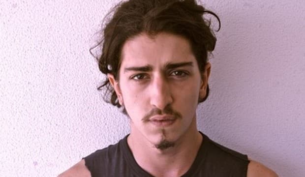 Após meses de trabalho, Johnny Massaro se despede da equipe de Deus Salve o Rei