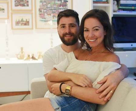 Ex-BBB anuncia que está grávida do primeiro filho