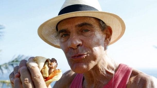 Em entrevista, ex ator da Record pede emprego para a Globo