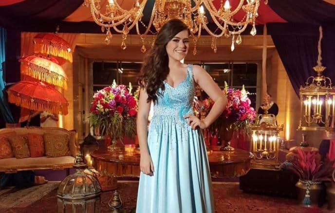 Maísa comemora os 15 anos com festa de Mil e Uma Noites; confira fotos