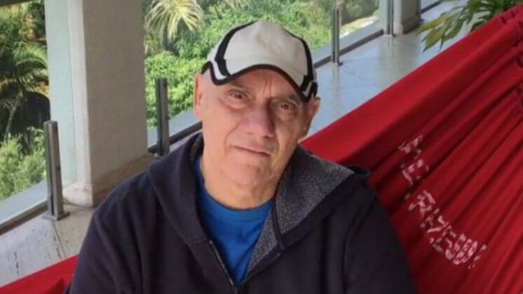Marcelo Rezende reaparece e revela o porquê abandonou tratamento tradicional contra o câncer