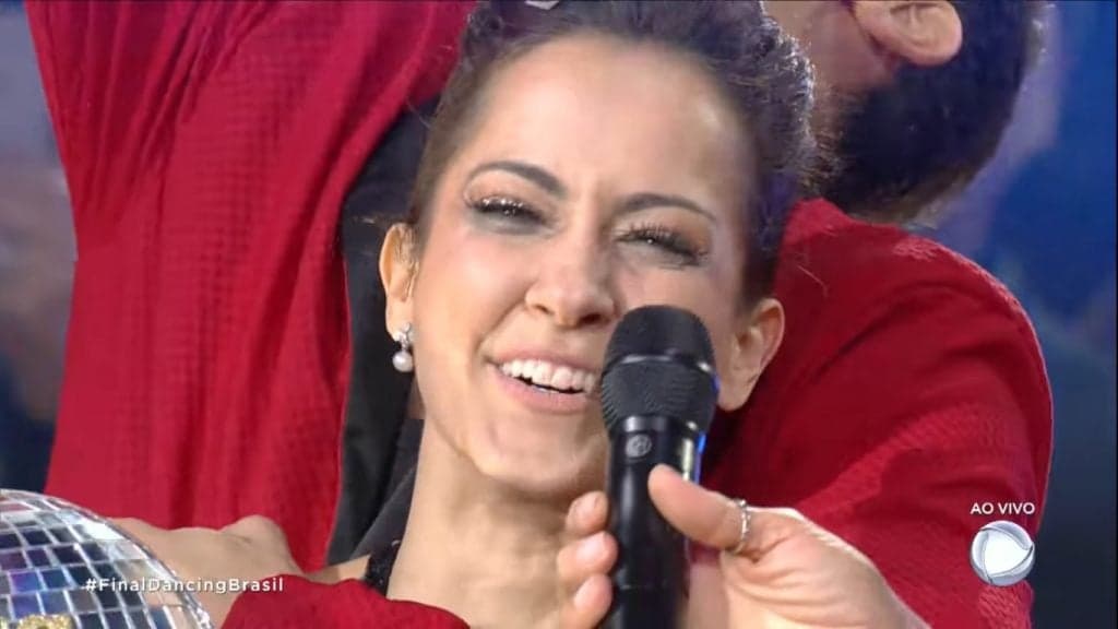 Saiba o futuro de Maytê Piragibe na Record