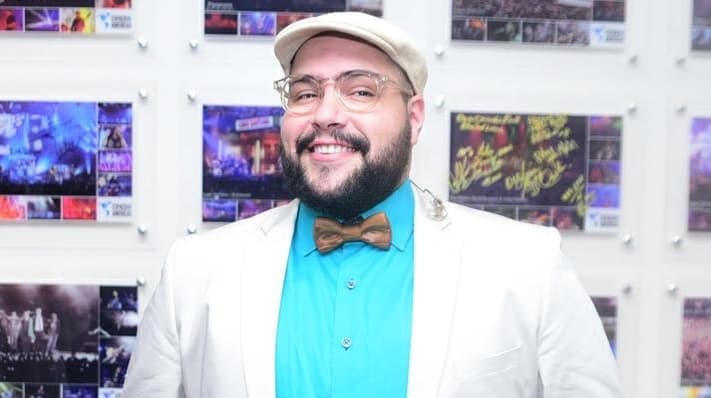 Cotado no SBT, Tiago Abravanel revela convite para apresentar programa na Globo