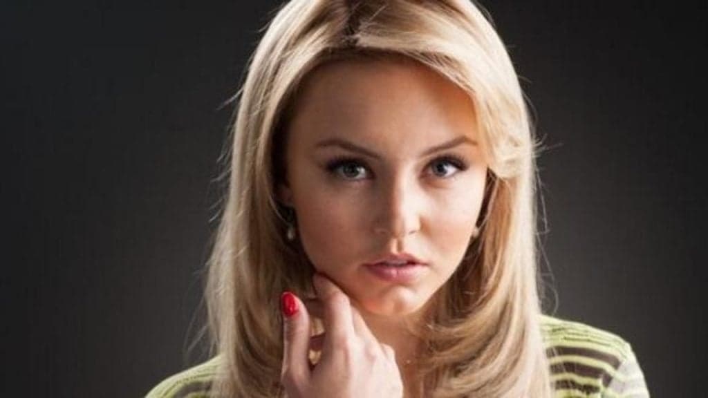 Reportagem do "Fofocalizando" mostra Angelique Boyer visitando aos estúdios do SBT