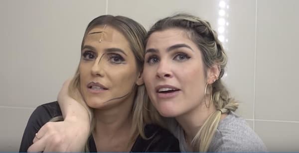 Deborah Secco e Julia Faria (Foto: Reprodução) Deborah Secco e Julia Faria (Foto: Reprodução)