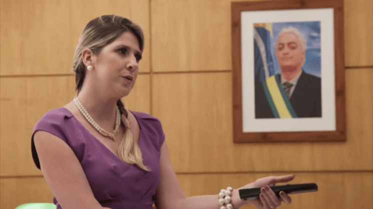 Globo "abre janela" e Zorra vira diário na programação