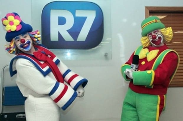 Dupla de palhaços "Patati Patatá" são convidados para programa na Record