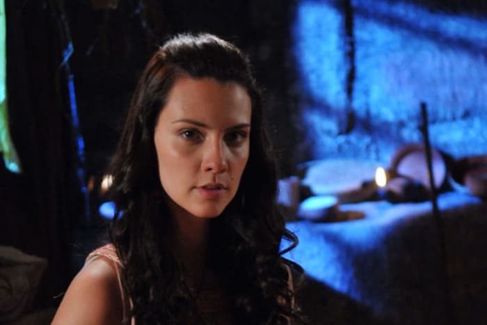Record desengaveta novela Topíssima e define protagonista