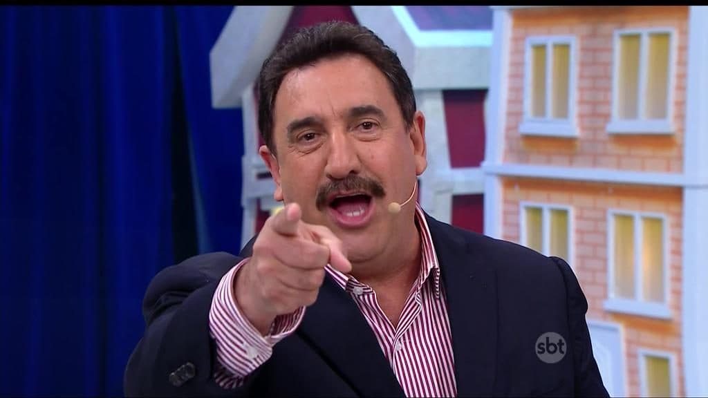 Ratinho revela por que se demitiu da Record e comenta convite da Globo e outras 4 emissoras