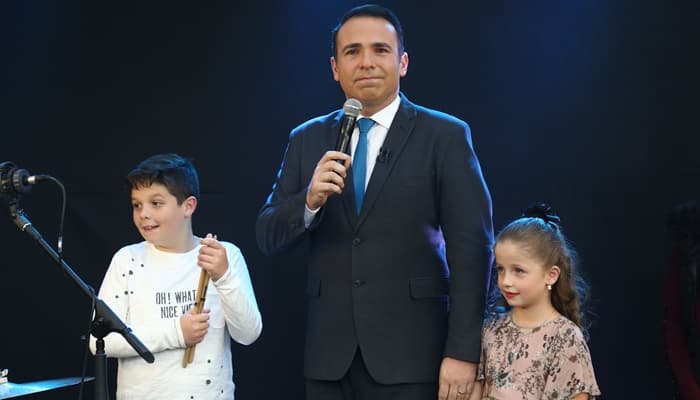 Com aniversário de Gottino, "Balanço Geral SP" empata com a Globo na audiência