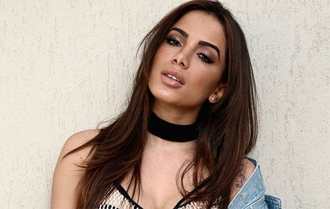 Anitta aparece sem maquiagem na Globo e choca os fãs; veja a foto