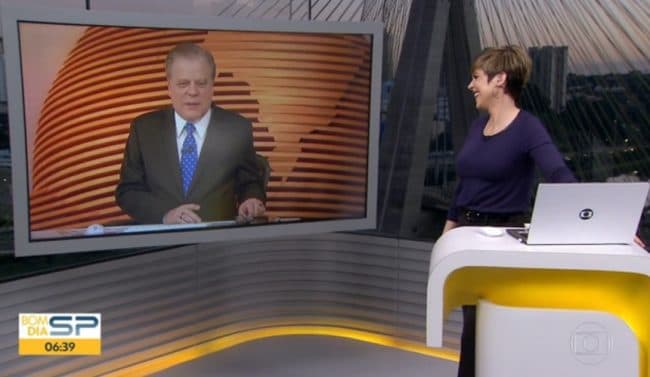 Chico Pinheiro usa gravata inusitada em jornal e recebe elogio de apresentadora