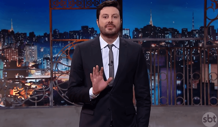 Danilo Gentili lamenta morte de importante integrante do The Noite: "obrigado por nos alegrar"