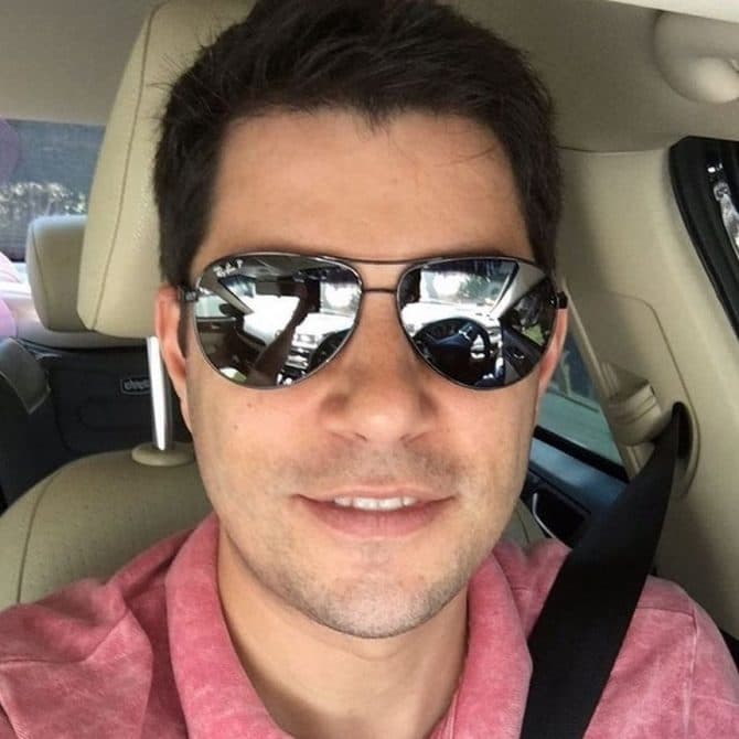 Sem emprego, Evaristo Costa brinca: “Que dia da semana é hoje?"