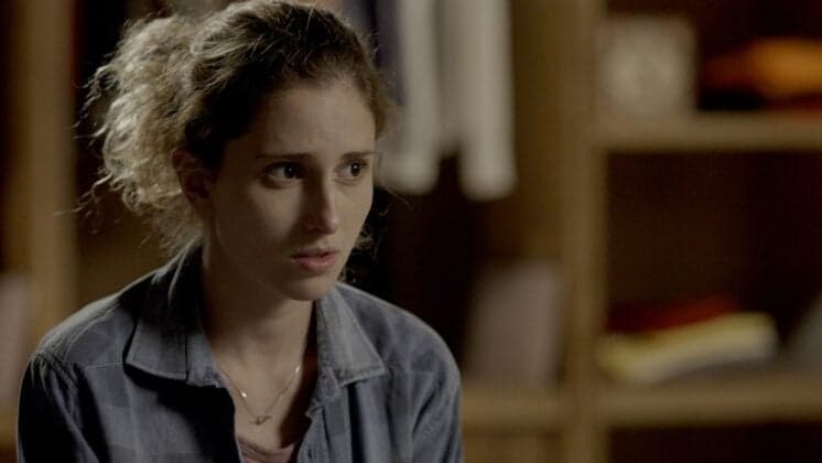 "A Força do Querer": Ivana fica intrigada e com ciúmes de Cláudio