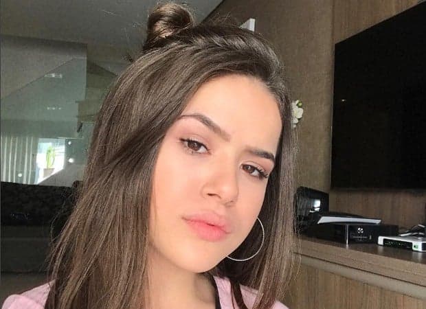 Maisa Silva vai aos Estúdios Globo com a mãe e desperta rumores