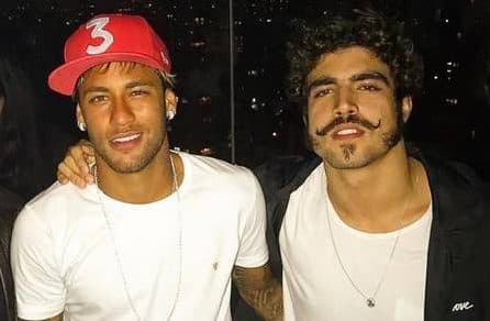 Neymar curte despedida do Brasil com festa privada e reúne vários famosos