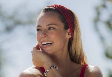 Paolla Oliveira faz declaração de amor para amiga famosa e revela vício