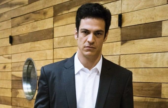 "Pega Pega": Eric toma uma importante decisão sobre o "Carioca Palace"
