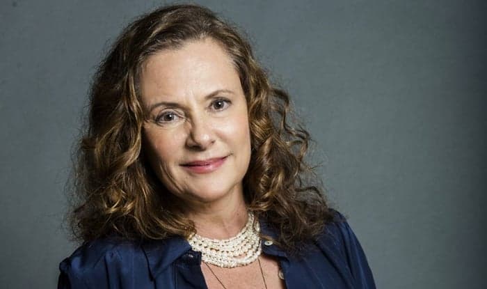 Elizabeth Savalla deixa gravações de novela da Globo após marido sofrer AVC