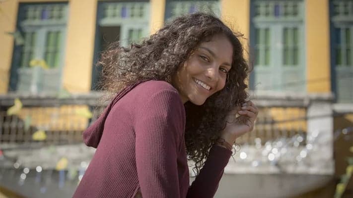 No ar em "Os Dias Eram Assim", Bárbara Reis ganha papel polêmico em peça: "Representa a sociedade"