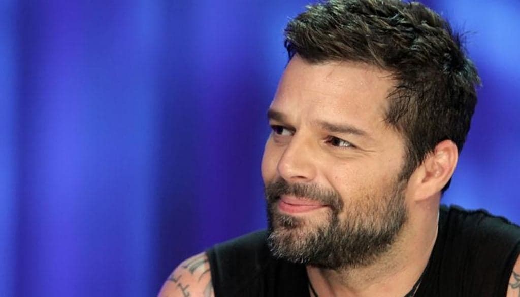 Ricky Martin quebra a própria regra e surge em foto rara ao lado da filha