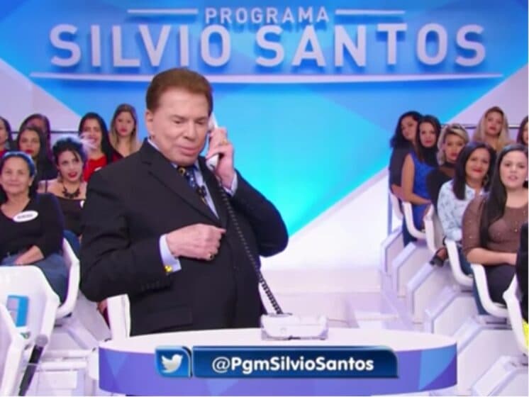 Silvio Santos liga para casa, funcionário bate o telefone na cara dele e revela a "filha" mais difícil de lidar