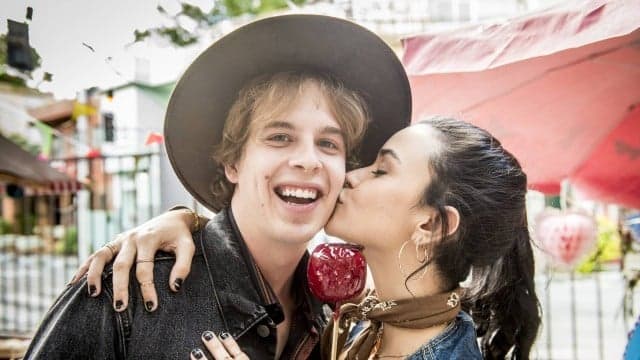 "Malhação": Novo casal à vista? K1 e MB vão se beijar em festa julina
