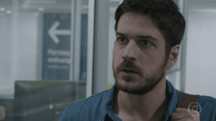 Após assinar com a Netflix, Marco Pigossi deixa diretores irritados e se 'queima' na Globo