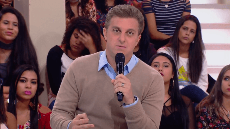 Luciano Huck durante o "Caldeirão" (Foto: Reprodução/Globo)