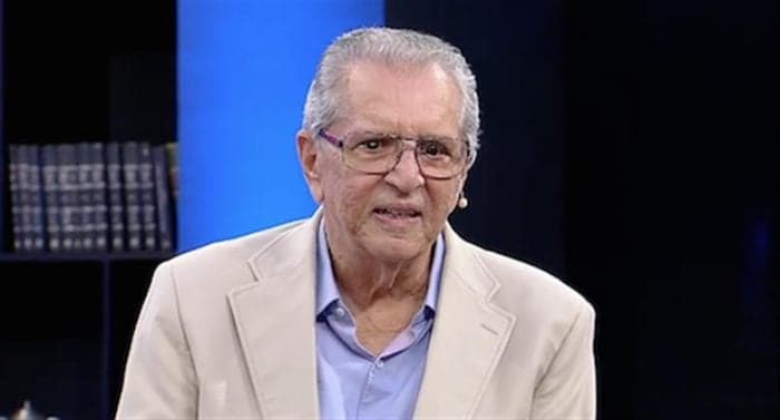 Aos 82 anos, Carlos Alberto de Nóbrega surpreende e ganha novo programa