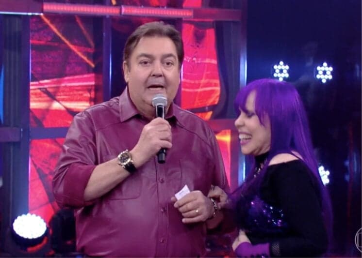 Baby do Brasil, ainda lesionada, fala de suposta briga com Faustão