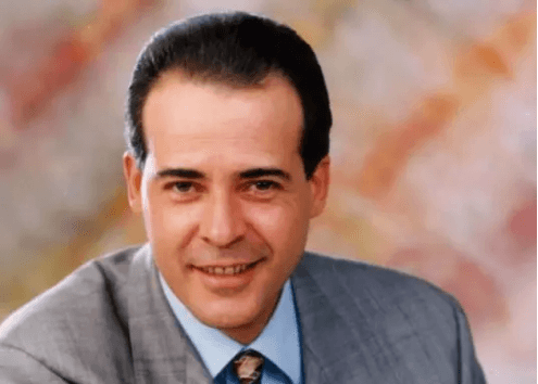 Veja como está hoje, aos 57 anos, o ator César Évora, eterno galã da Televisa