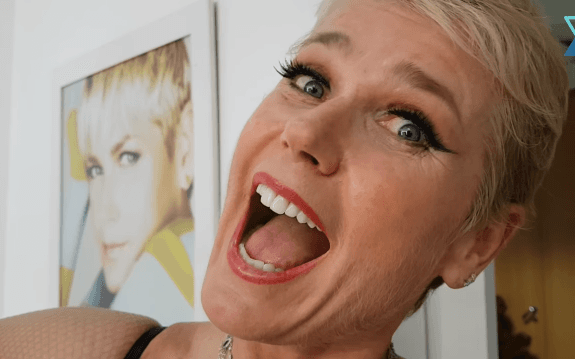Xuxa elogia sua atração na Record: "O melhor programa da televisão brasileira de dança"