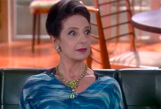 "Carinha de Anjo": Haydee descobre segredo de Noêmia